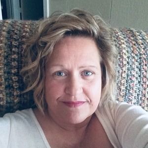 Meet your Posher, Becki